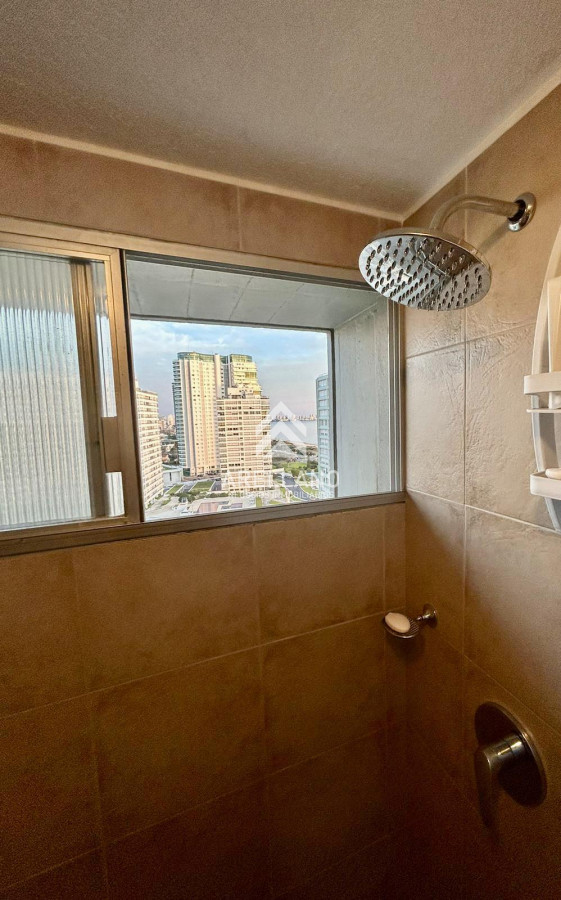 Apartamento ID.4244 - Venta apartamento en Playa Mansa, 3 dormitorios, 2 baños, vistas al mar