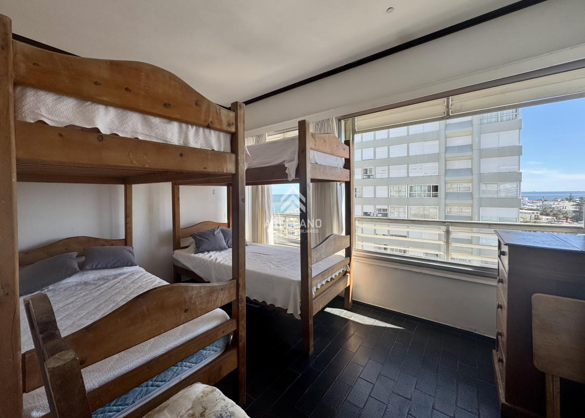 Apartamento ID.5659 - Venta Apartamento 4 dormitorios en Península