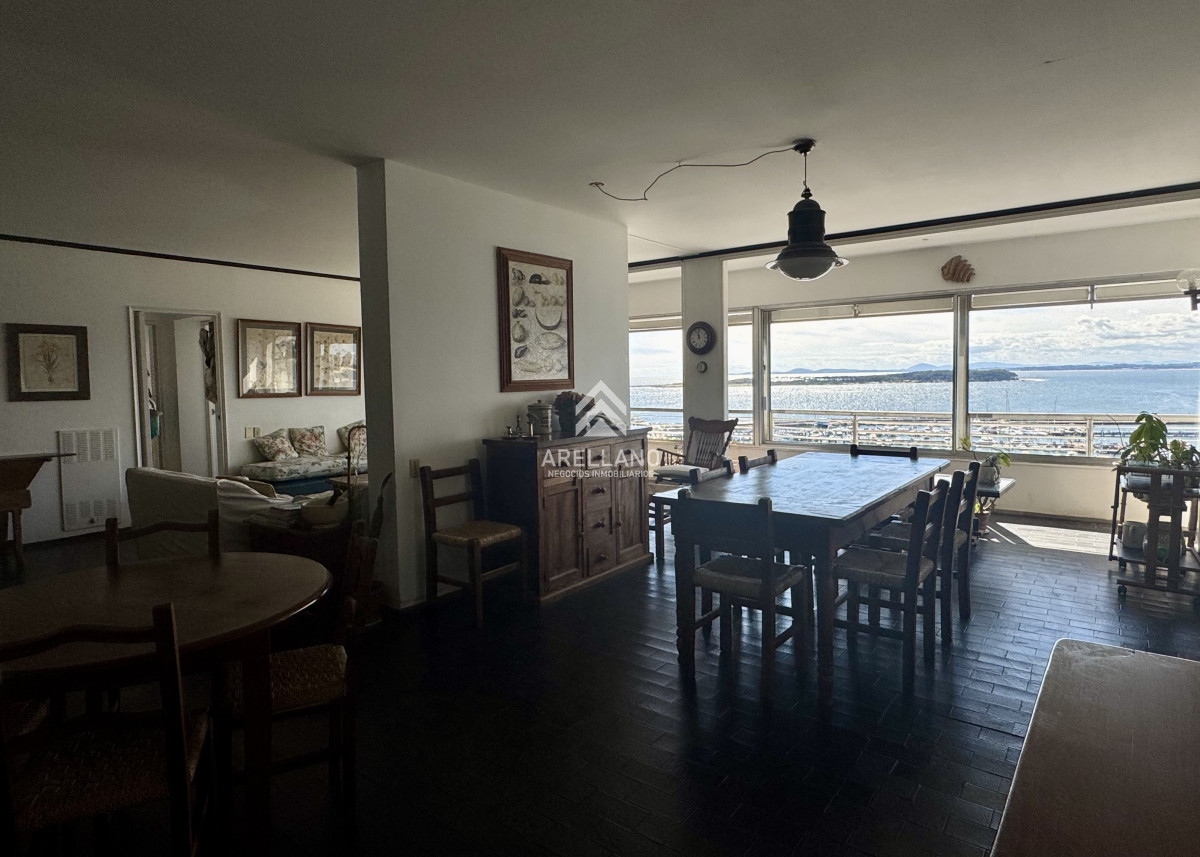 Apartamento ID.5659 - Venta Apartamento 4 dormitorios en Península