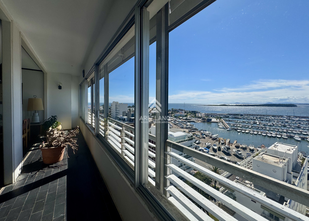 Apartamento ID.5659 - Venta Apartamento 4 dormitorios en Península