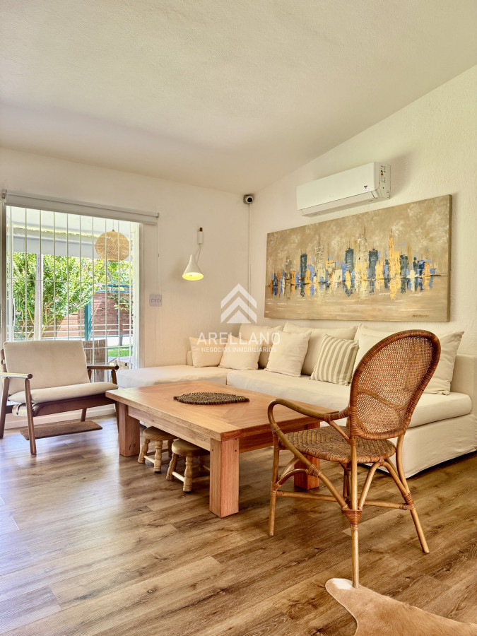 Casa ID.6276 - Venta Casa en Punta del Este, 3 dormitorios 3 baños, piscina climatizada