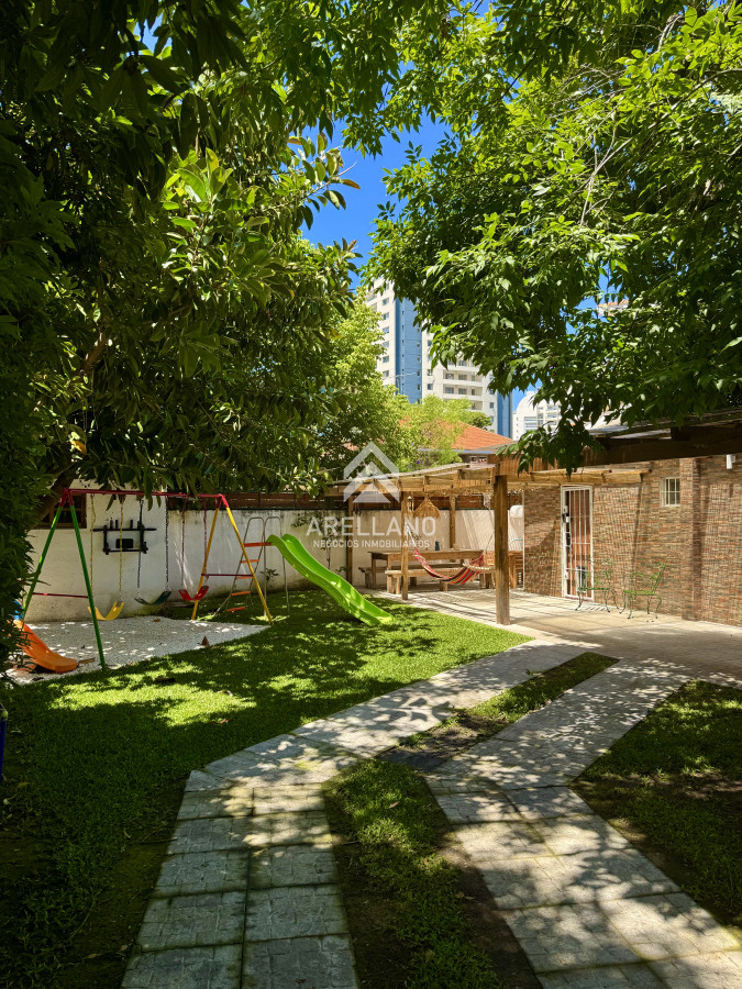 Casa ID.6276 - Venta Casa en Punta del Este, 3 dormitorios 3 baños, piscina climatizada