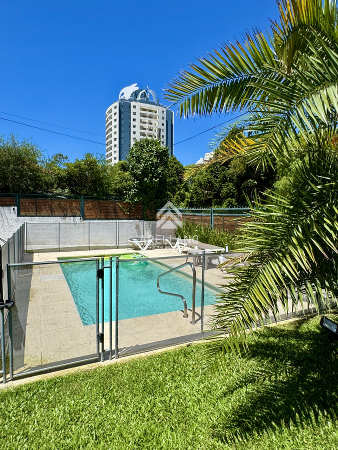 Casa ID.6276 - Venta Casa en Punta del Este, 3 dormitorios 3 baños, piscina climatizada