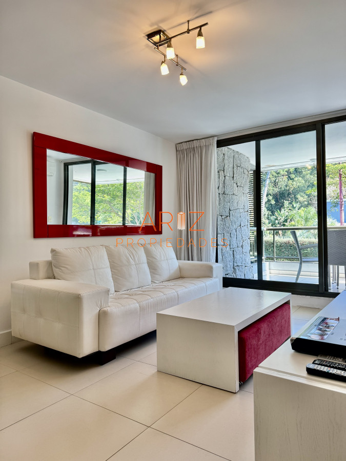 Apartamento ID.2195 - Venta apartamento en Punta Este, 2 dormitorios, 2 baños, parrillero propio