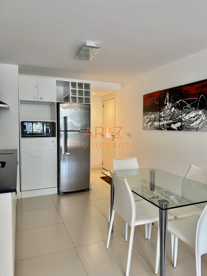 Apartamento ID.2195 - Venta apartamento en Punta Este, 2 dormitorios, 2 baños, parrillero propio