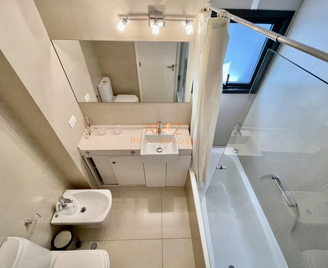 Apartamento ID.2195 - Venta apartamento en Punta Este, 2 dormitorios, 2 baños, parrillero propio