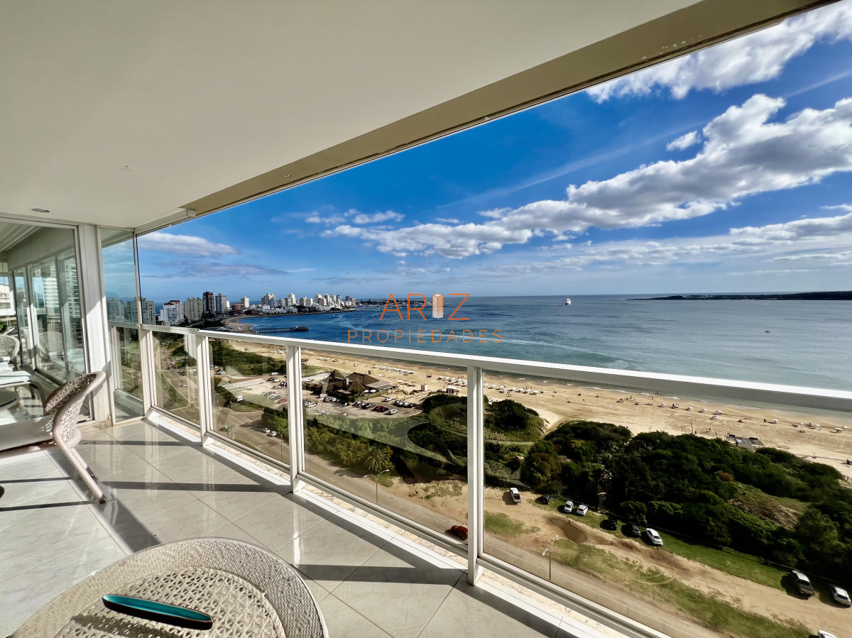 Apartamento ID.2105 - Venta apartamento en playa mansa, 4 dormitorios, penthouse IMPERDIBLE