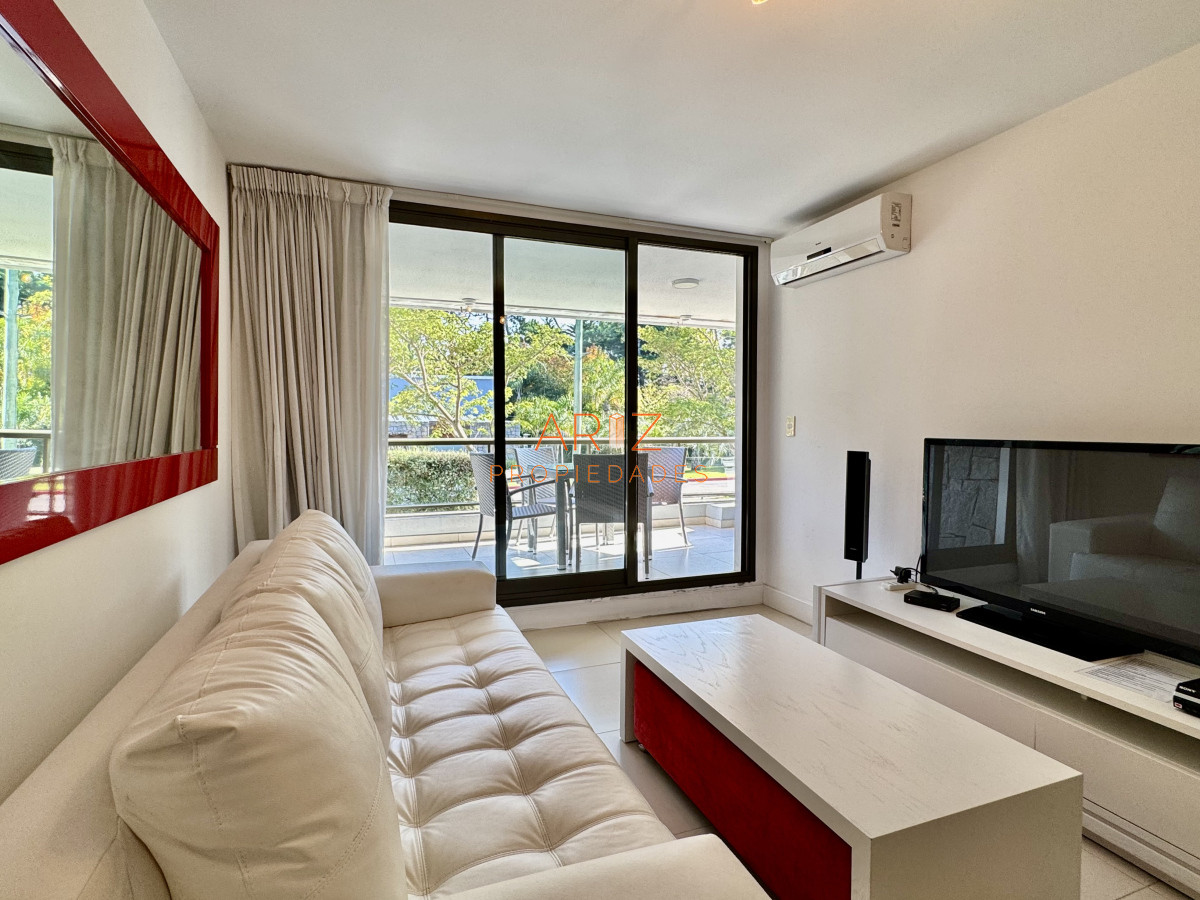 Apartamento ID.2195 - Venta apartamento en Punta Este, 2 dormitorios, 2 baños, parrillero propio