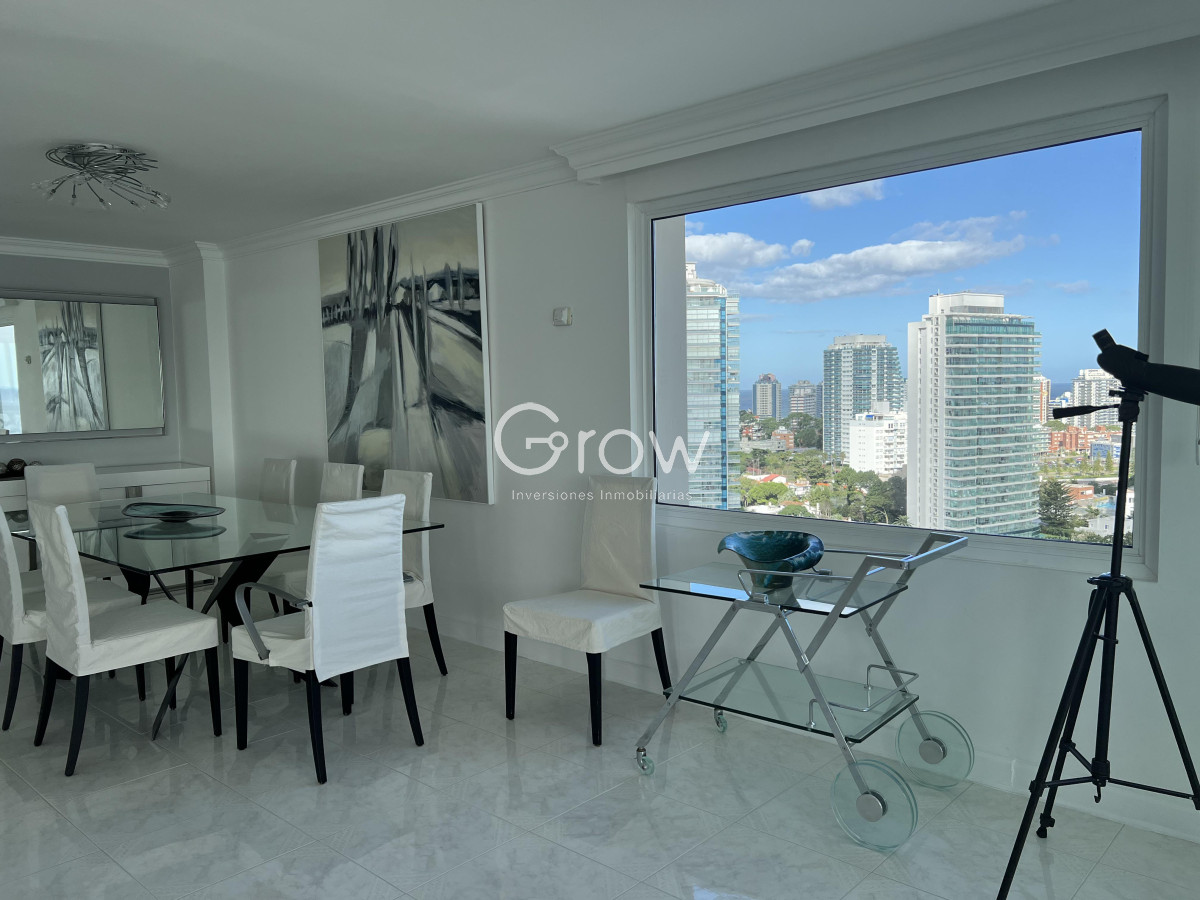 Apartamento ID.1757 - venta apartamento en playa mansa, 4 dormitorios, penthouse