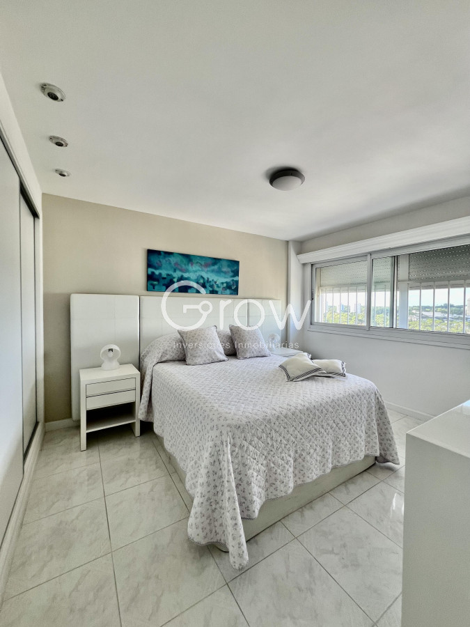 Apartamento ID.1757 - venta apartamento en playa mansa, 4 dormitorios, penthouse