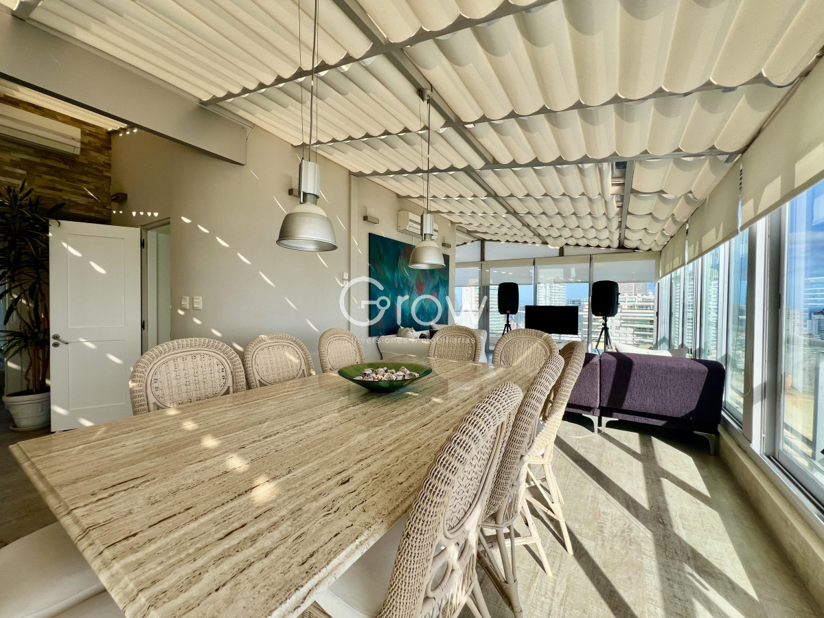 Apartamento ID.1757 - venta apartamento en playa mansa, 4 dormitorios, penthouse