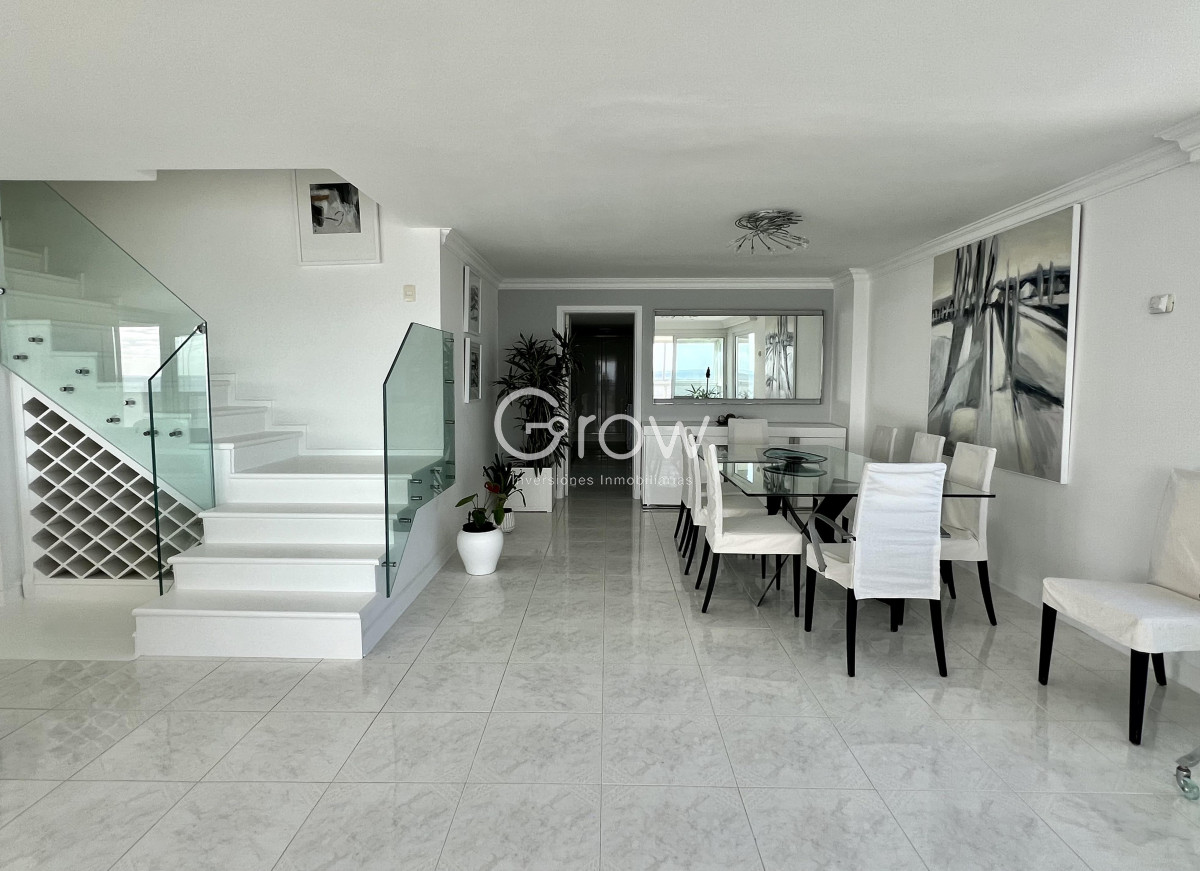 Apartamento ID.1757 - venta apartamento en playa mansa, 4 dormitorios, penthouse