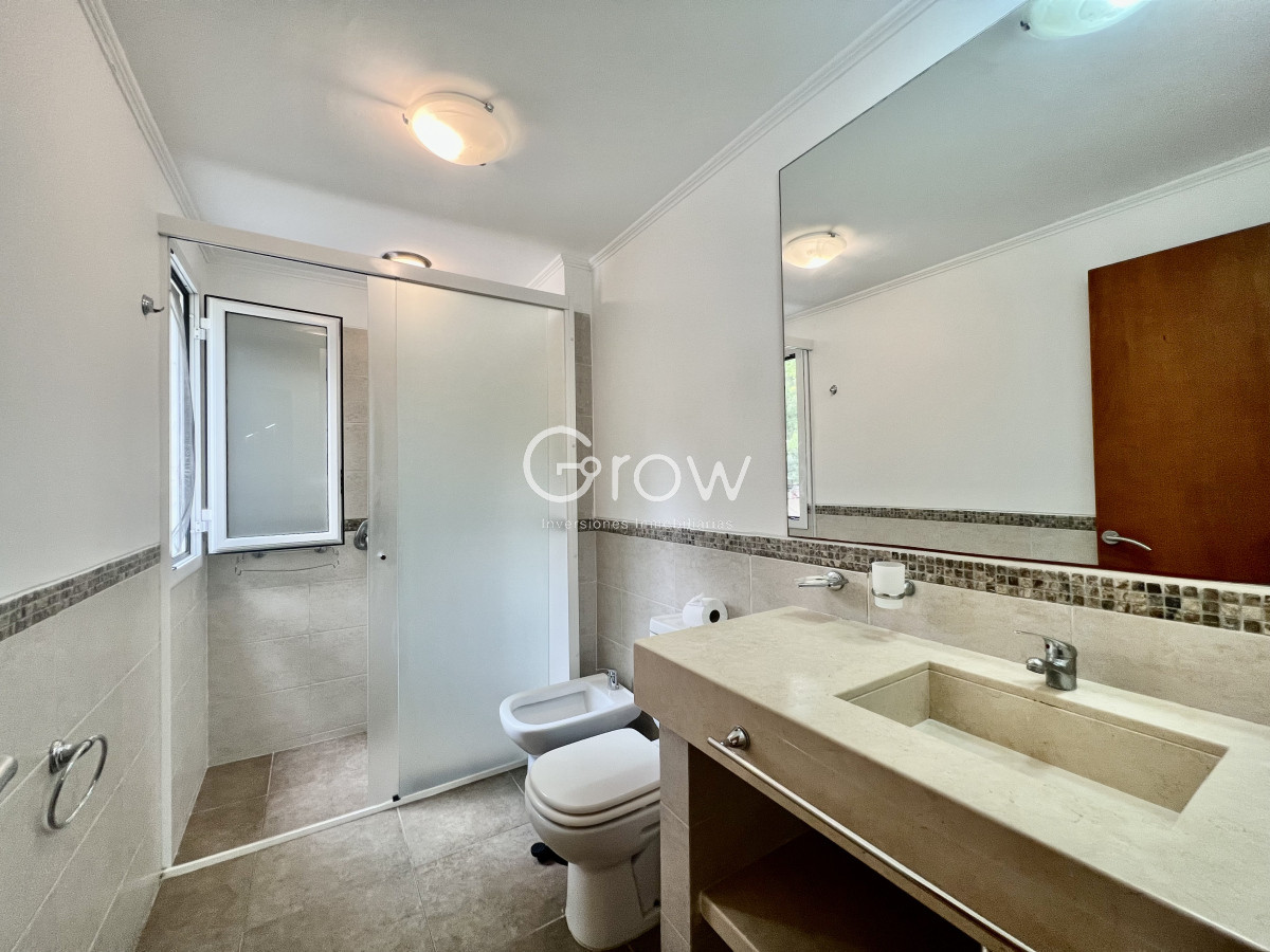 Casa ID.2587 - Venta casa en solanas, barrio privado, 3 dormitorios, 2 baños