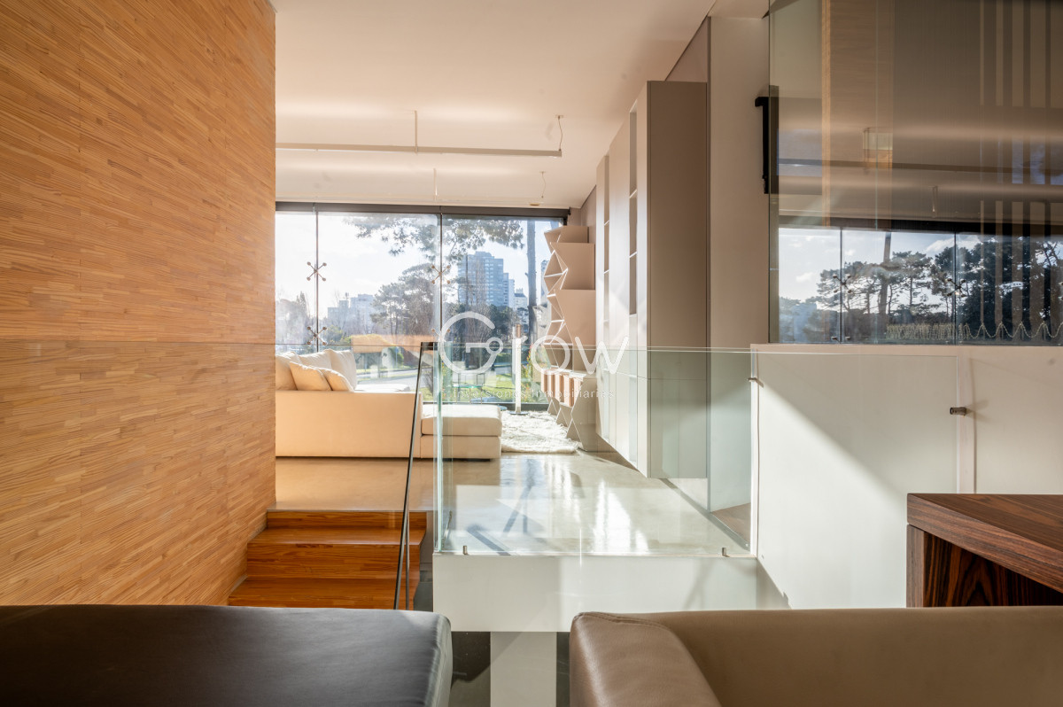 Local Comercial ID.3073 - Alquiler Local Comercial en Punta del Este