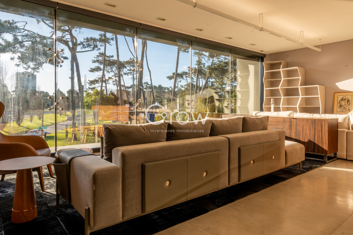 Local Comercial ID.3073 - Alquiler Local Comercial en Punta del Este