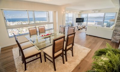 Venta apartamento en Península, dos dormitorios, 3 baños, garage