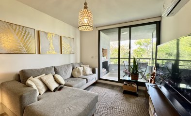 Venta apartamento en Punta del este, 2 dormitorios, 1 baño, balcon con parrillero