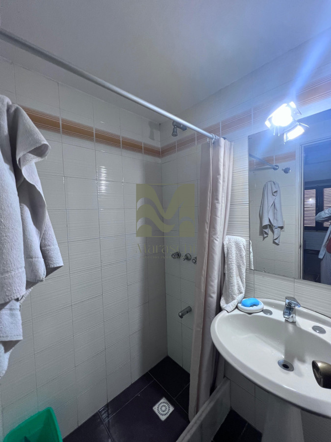 Casa ID.570 - Casa de 4 Dormitorios en zona Playa Mansa, Punta del Este