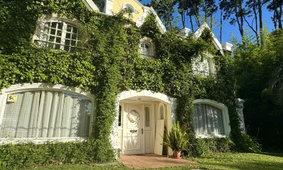 Casa de 3 Dormitorios en Venta, zona Pinares