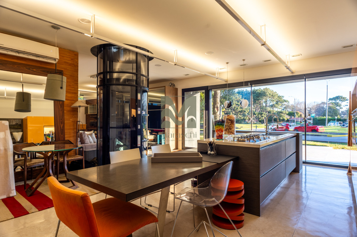 Local Comercial ID.868 - Alquiler Local Comercial en Punta del Este
