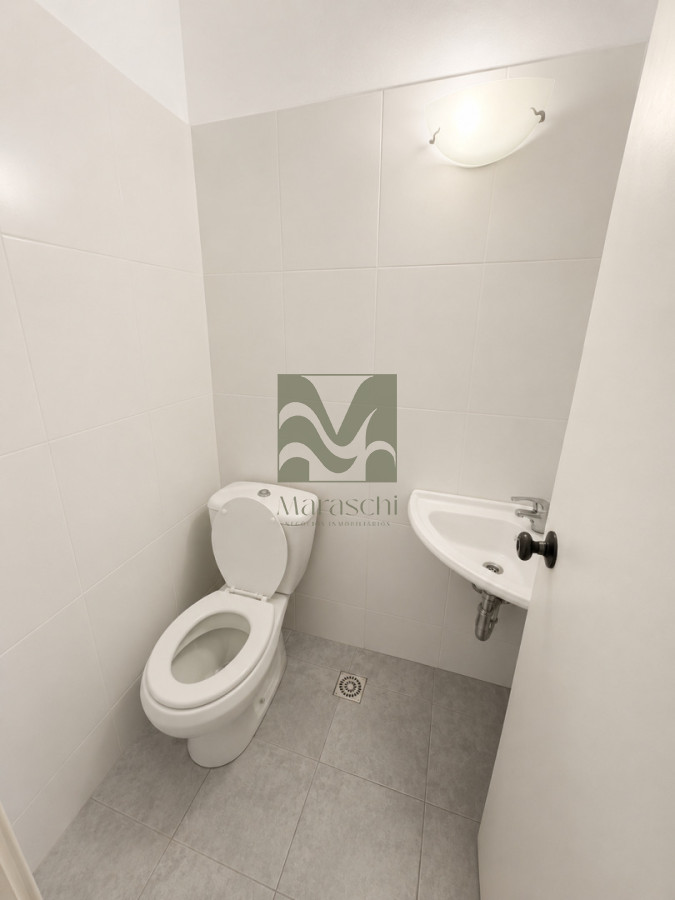 Local Comercial ID.24 - Venta local Comercial en Península, baño   cochera
