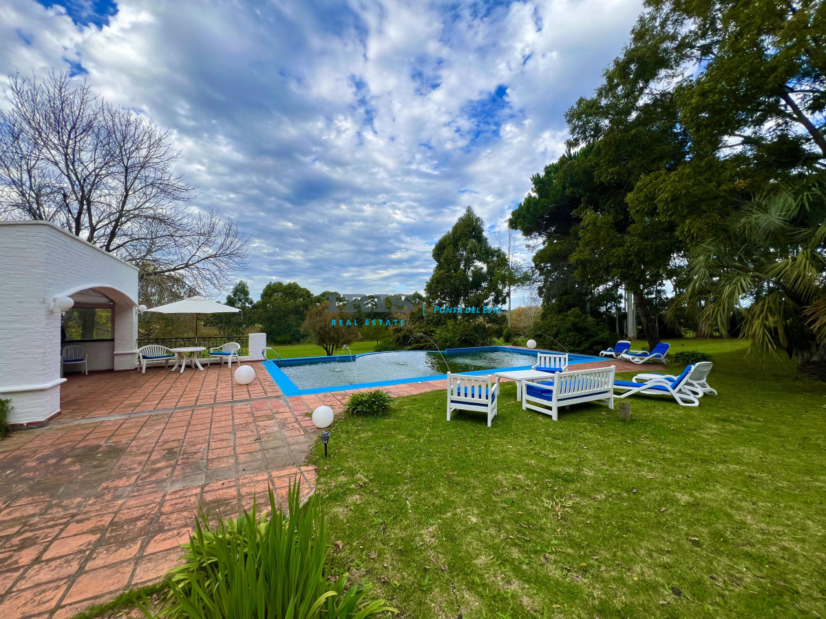 Las Grutas - GoPunta - Portal Inmobiliario de Punta del Este - Maldonado