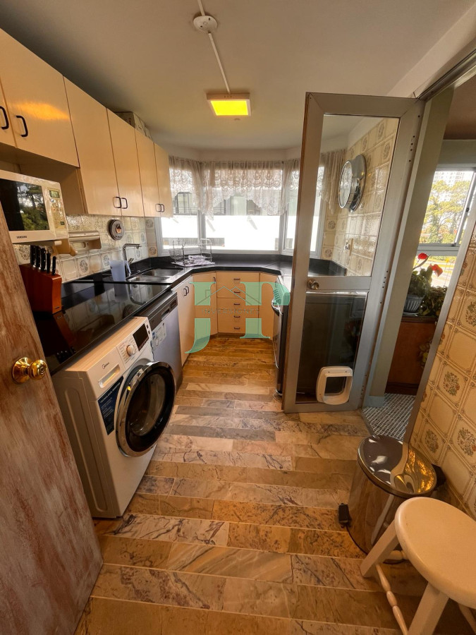 Apartamento ID.680 - Venta apartamento de 3 dormitorios reciclado 