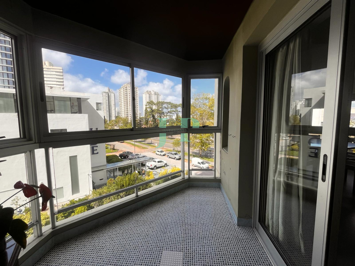 Apartamento ID.680 - Venta apartamento de 3 dormitorios reciclado 