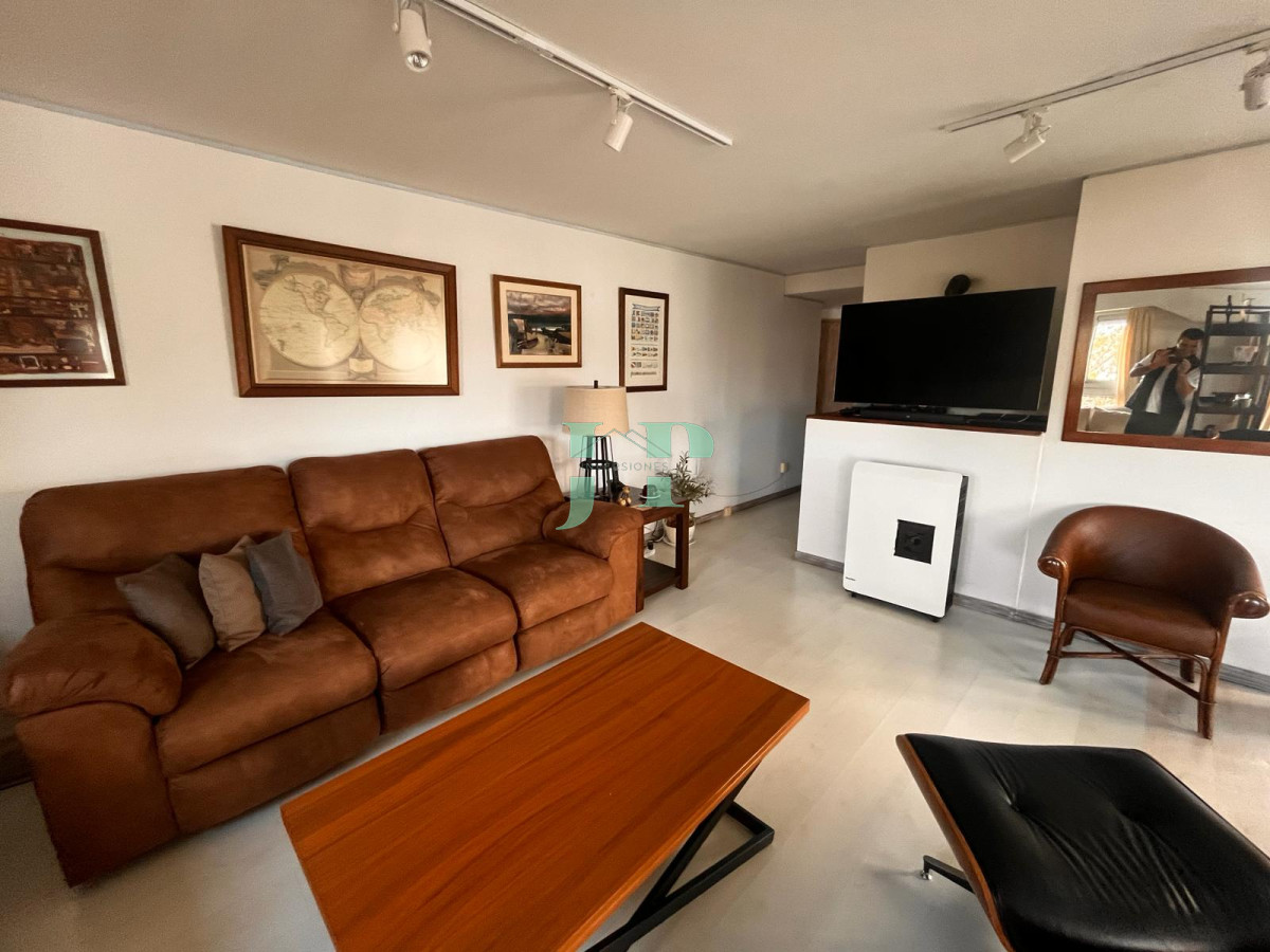 Apartamento ID.680 - Venta apartamento de 3 dormitorios reciclado 