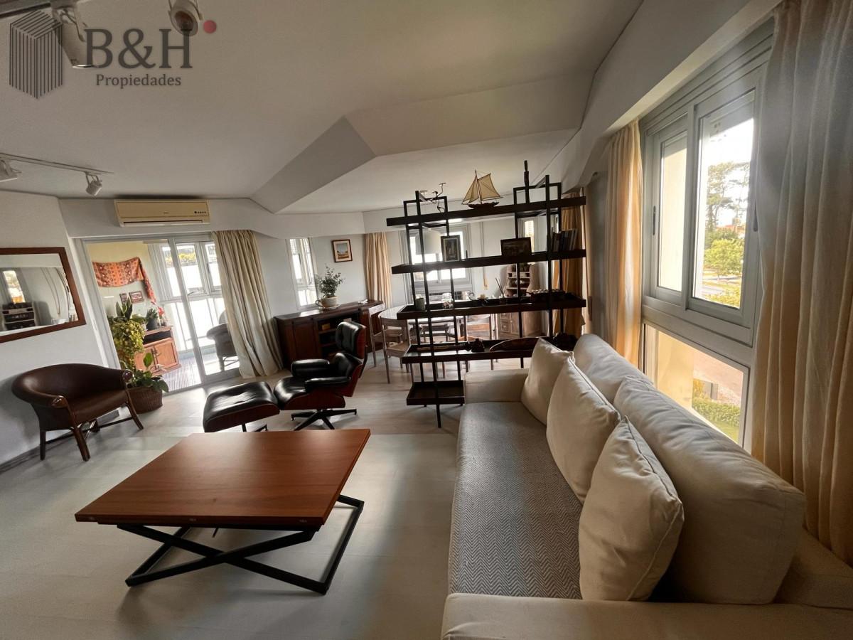 Shopping - GoPunta - Portal Inmobiliario de Punta del Este - Maldonado