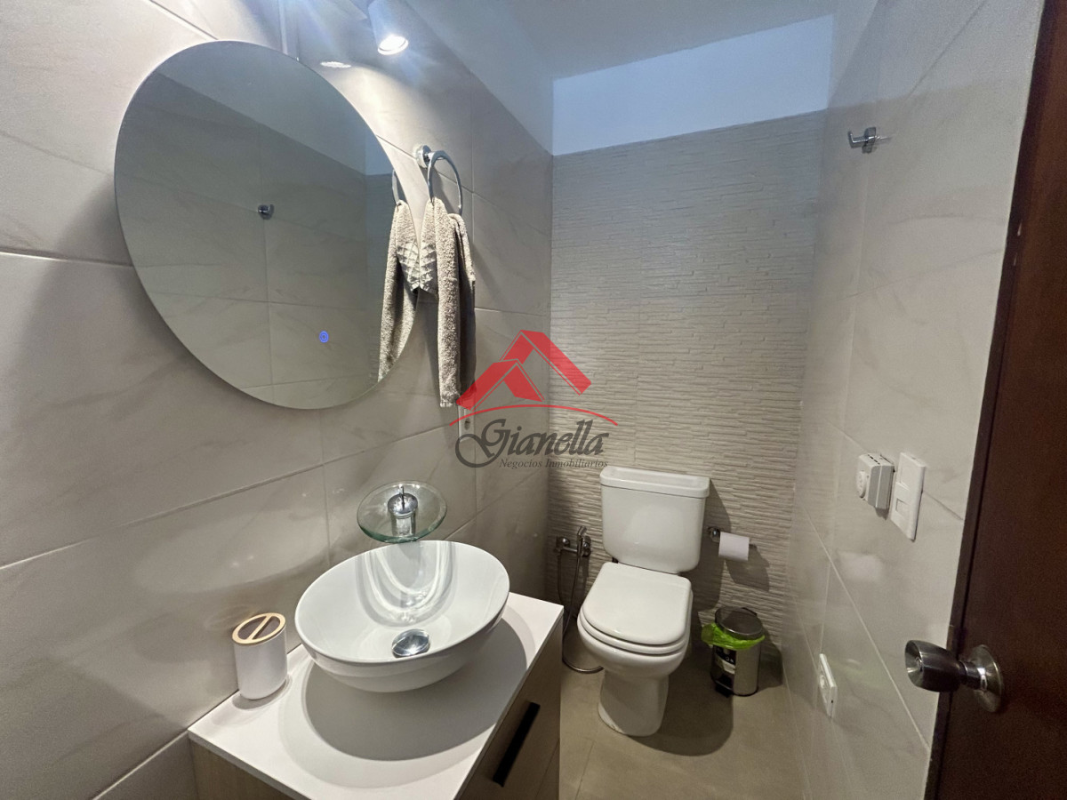 Casa ID.2241 - Venta casa en Cantegril con 4 dormitorios y 3 baños en Cantegril 