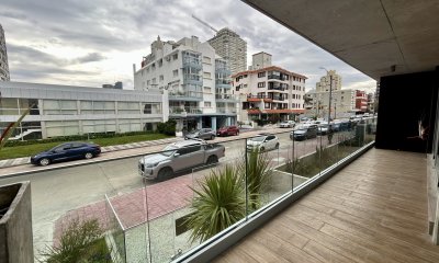 VENTA DE APARTAMENTO A ESTRENAR 2 DORMITORIOS Y 2 BAÑOS, PENINSULA PUNTA DEL ESTE
