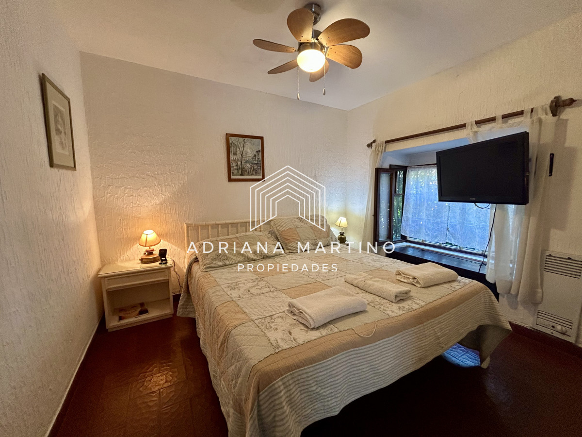 Casa ID.71278 - Venta casa de 5 dormitorios y 3 baños con piscina cerca de Punta Shopping