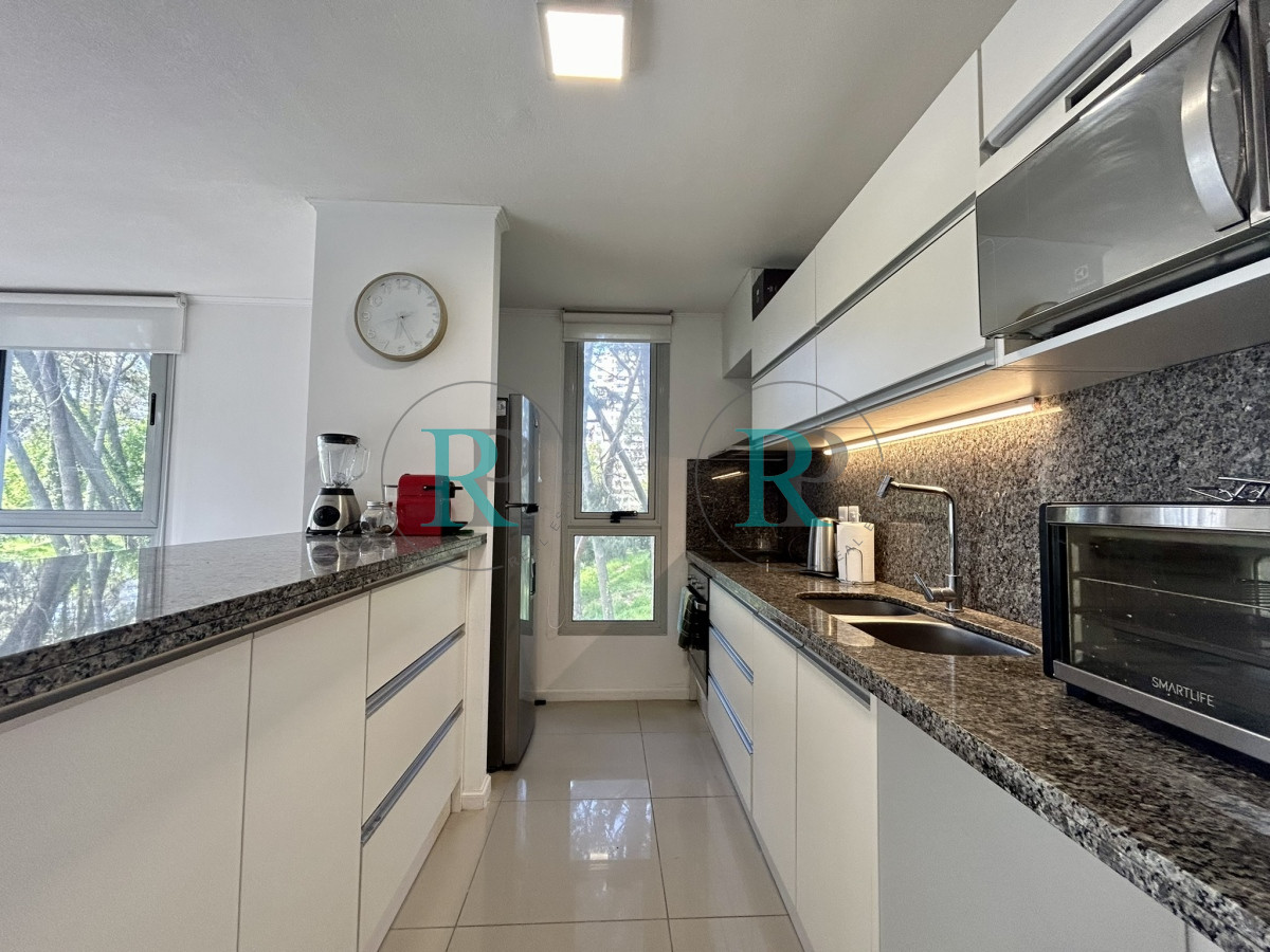 Apartamento ID.2328 - VENTA DE APARTAMETNO DE 2 DORMITORIOS Y 2 BAÑOS, CANTEGRIL PUNTA DEL ESTE 