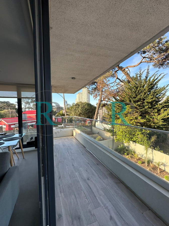 Apartamento ID.2274 - VENTA DE APARTATAMENTO DE 1 DORMITORIOS EN AYDI GRILL, PUNTA DEL ESTE 