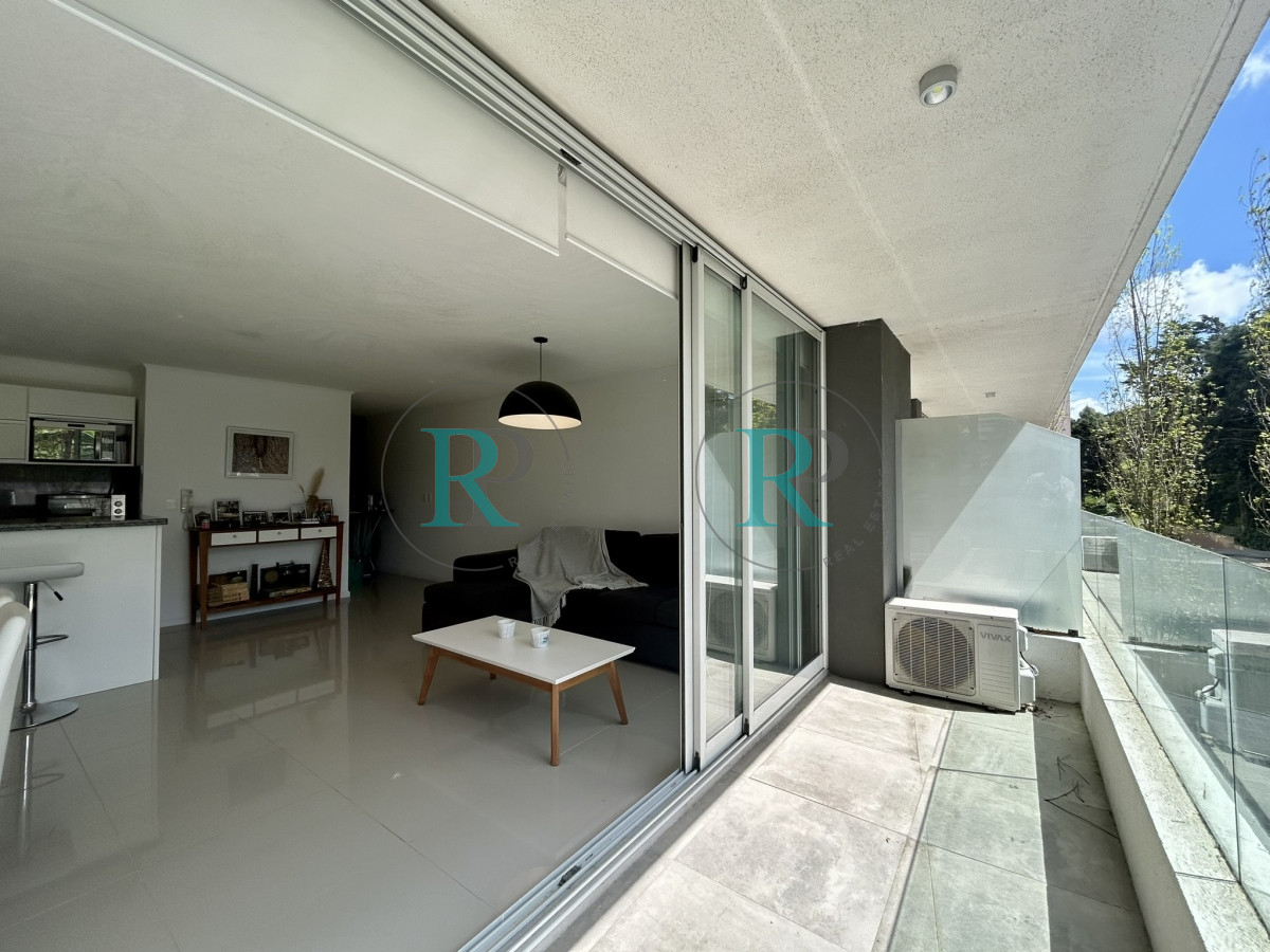 Apartamento ID.2328 - VENTA DE APARTAMETNO DE 2 DORMITORIOS Y 2 BAÑOS, CANTEGRIL PUNTA DEL ESTE 