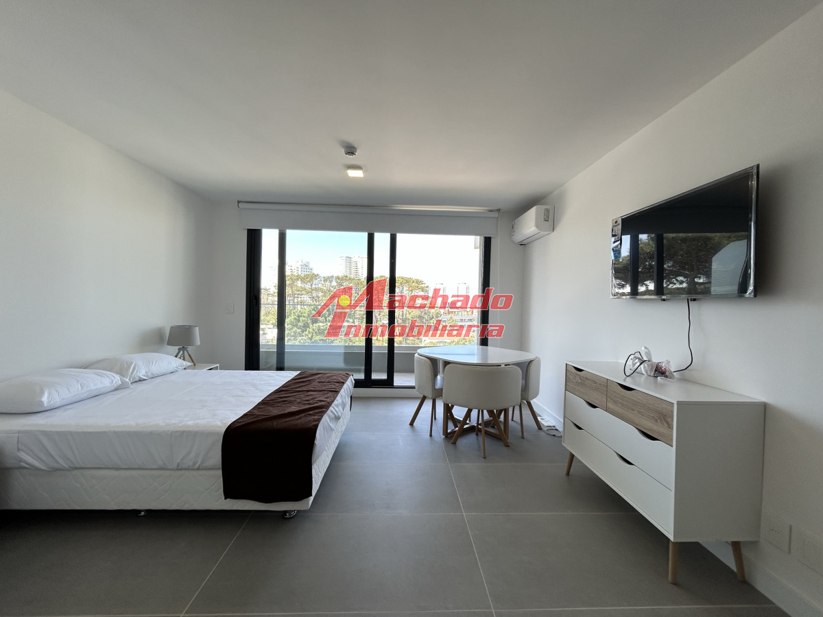 Apartamento en venta en Punta del Este - MCH13489A