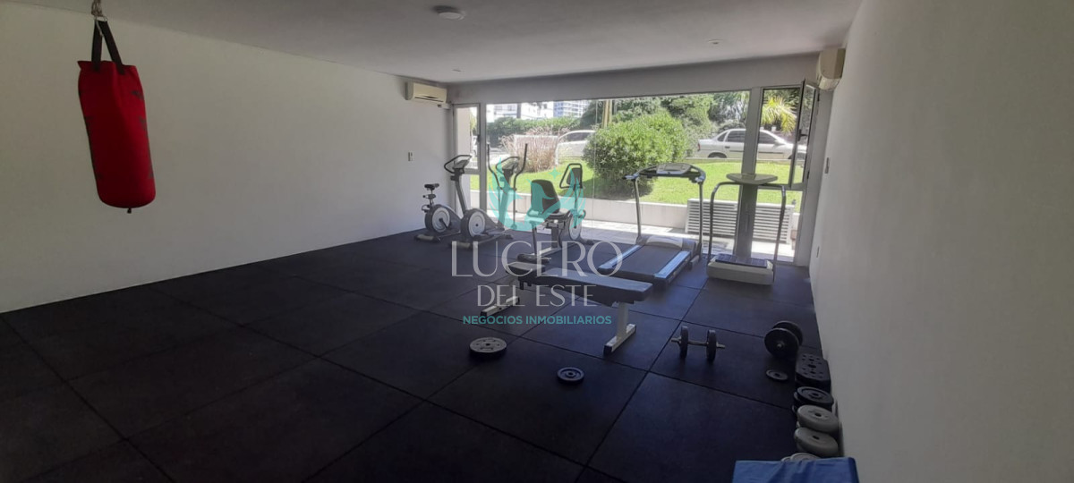 Apartamento ID.1034 - ALQUILER  INVERNAL DE APARTAMENTO DE 1 DORMITORIO Y UN BAÑOS, AYDI GRILL, PUNTA DEL ESTE 