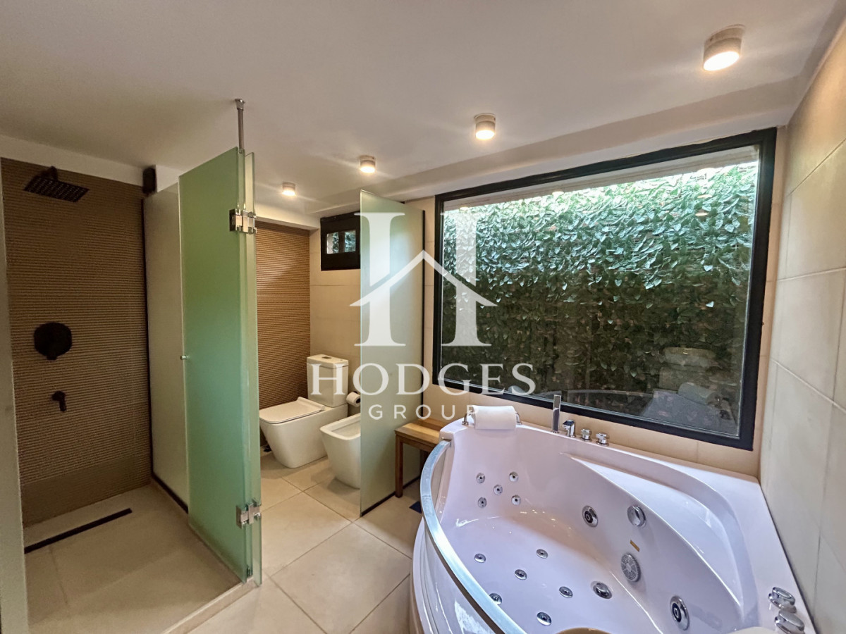 Casa ID.290 - Venta casa en Cantegril con 4 dormitorios y 3 baños en Cantegril 