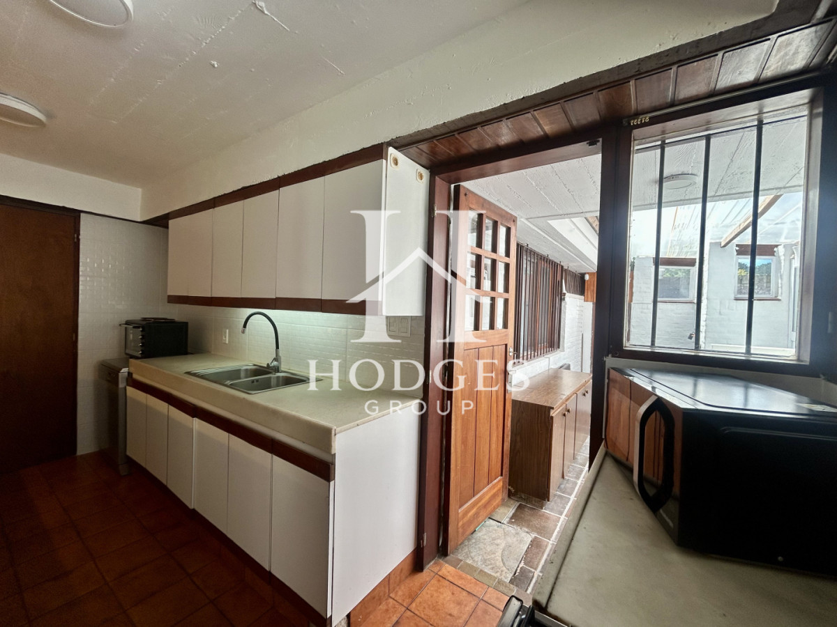 Casa ID.290 - Venta casa en Cantegril con 4 dormitorios y 3 baños en Cantegril 