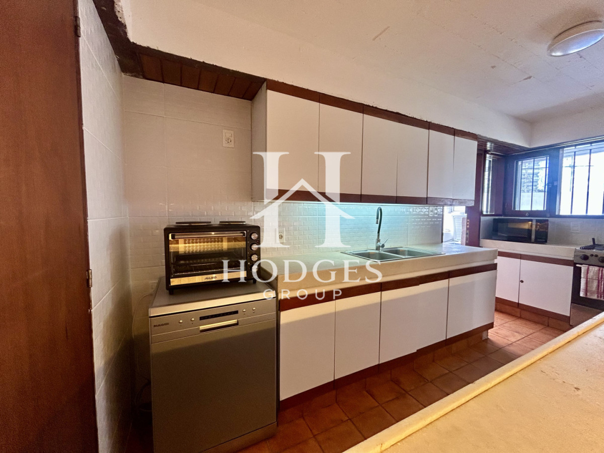 Casa ID.290 - Venta casa en Cantegril con 4 dormitorios y 3 baños en Cantegril 