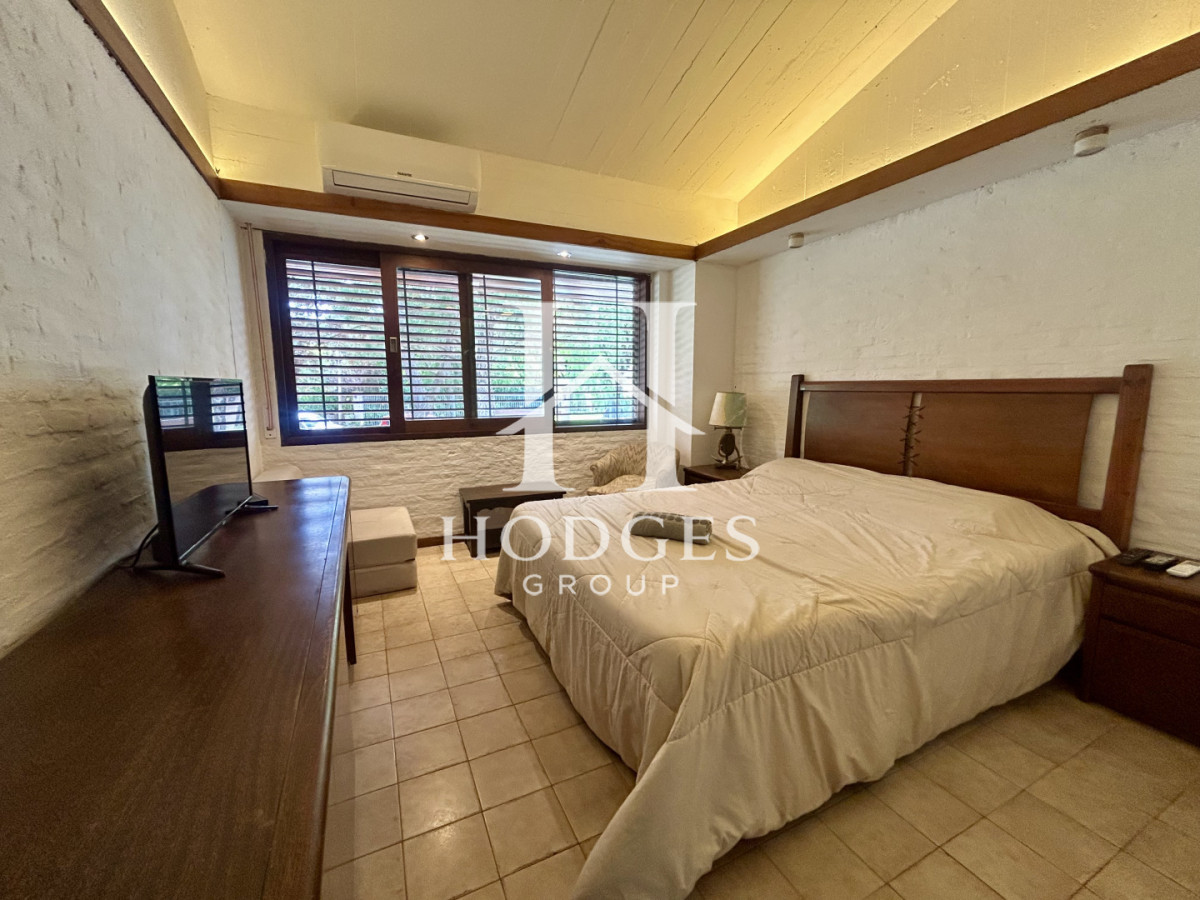 Casa ID.290 - Venta casa en Cantegril con 4 dormitorios y 3 baños en Cantegril 