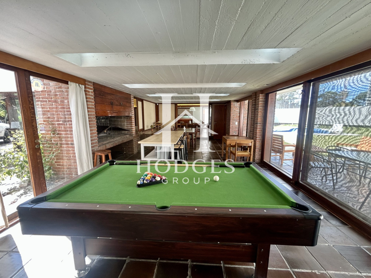 Casa ID.290 - Venta casa en Cantegril con 4 dormitorios y 3 baños en Cantegril 