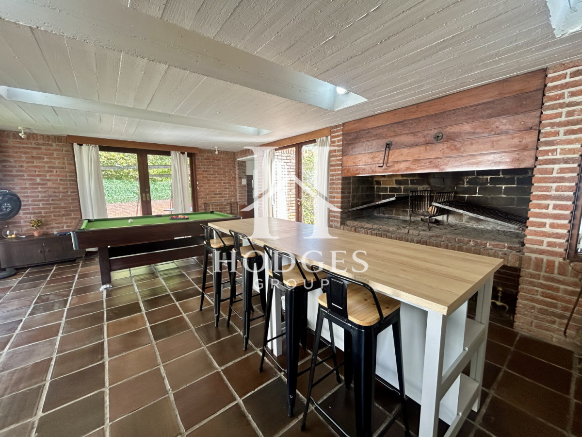 Casa ID.290 - Venta casa en Cantegril con 4 dormitorios y 3 baños en Cantegril 