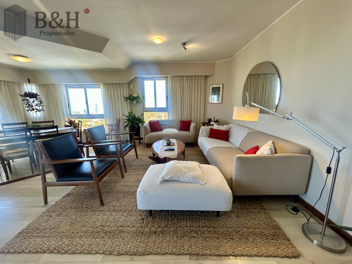 Apartamento ID.6901 - Venta apartamento de 3 dormitorios y 2 baños, Av Roosevelt Punta del Este 