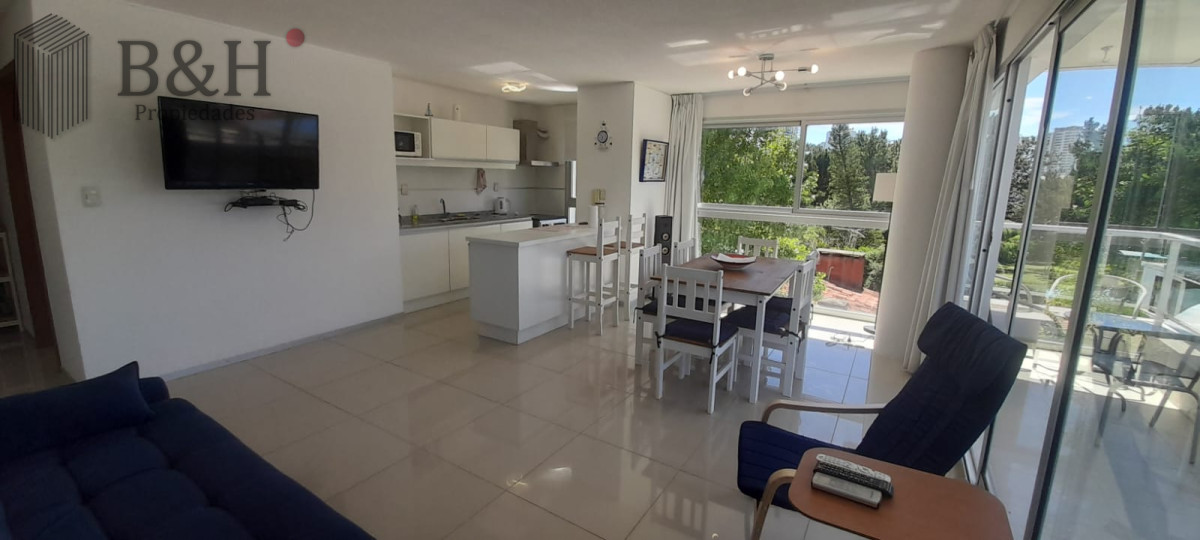 Apartamento ID.6251 - ALQUILER  INVERNAL DE APARTAMENTO DE 1 DORMITORIO Y UN BAÑOS, AYDI GRILL, PUNTA DEL ESTE 