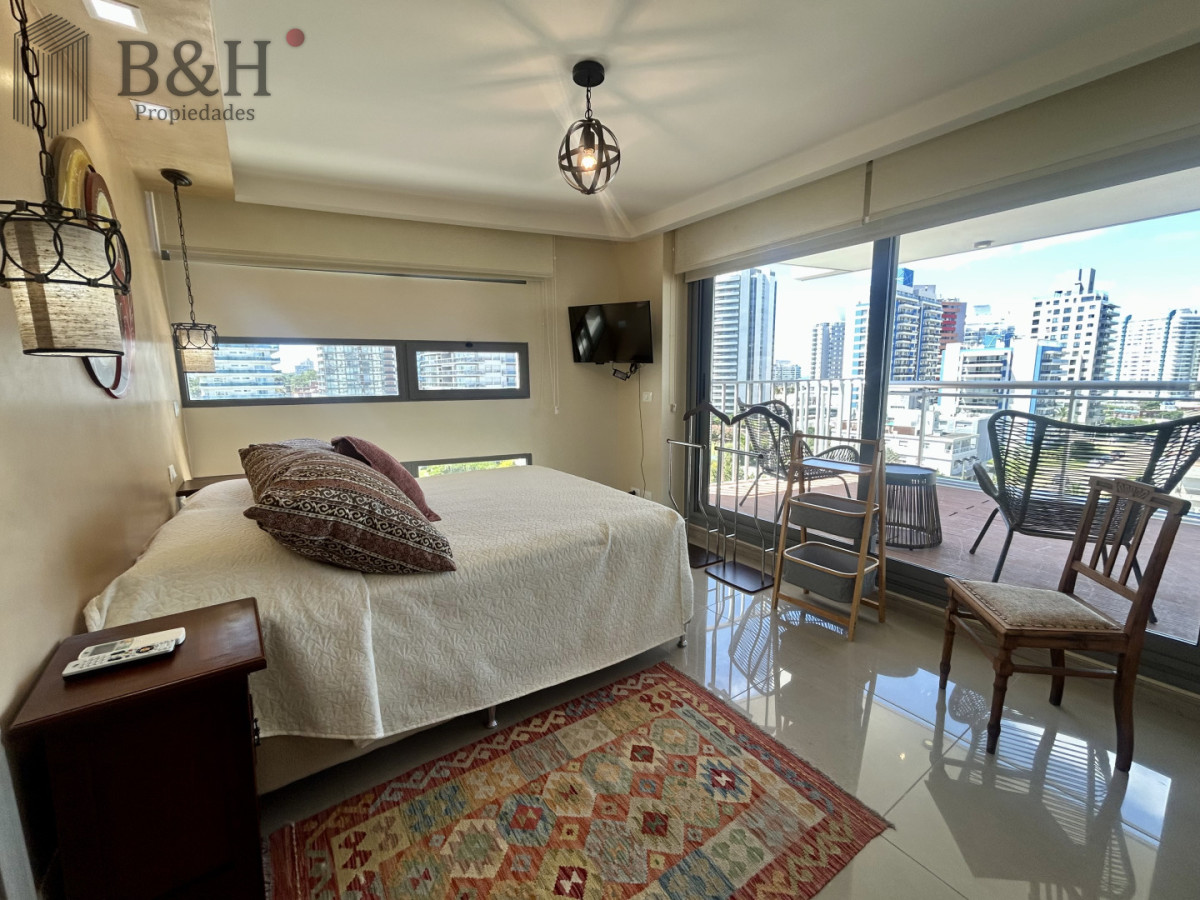 Apartamento ID.6750 - Venta apartamento de 2 dormitorios, 3 baños y doble garage en brava.