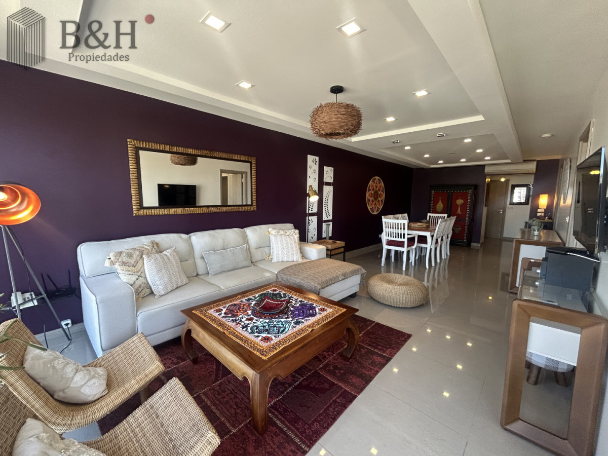 Apartamento ID.6750 - Venta apartamento de 2 dormitorios, 3 baños y doble garage en brava.