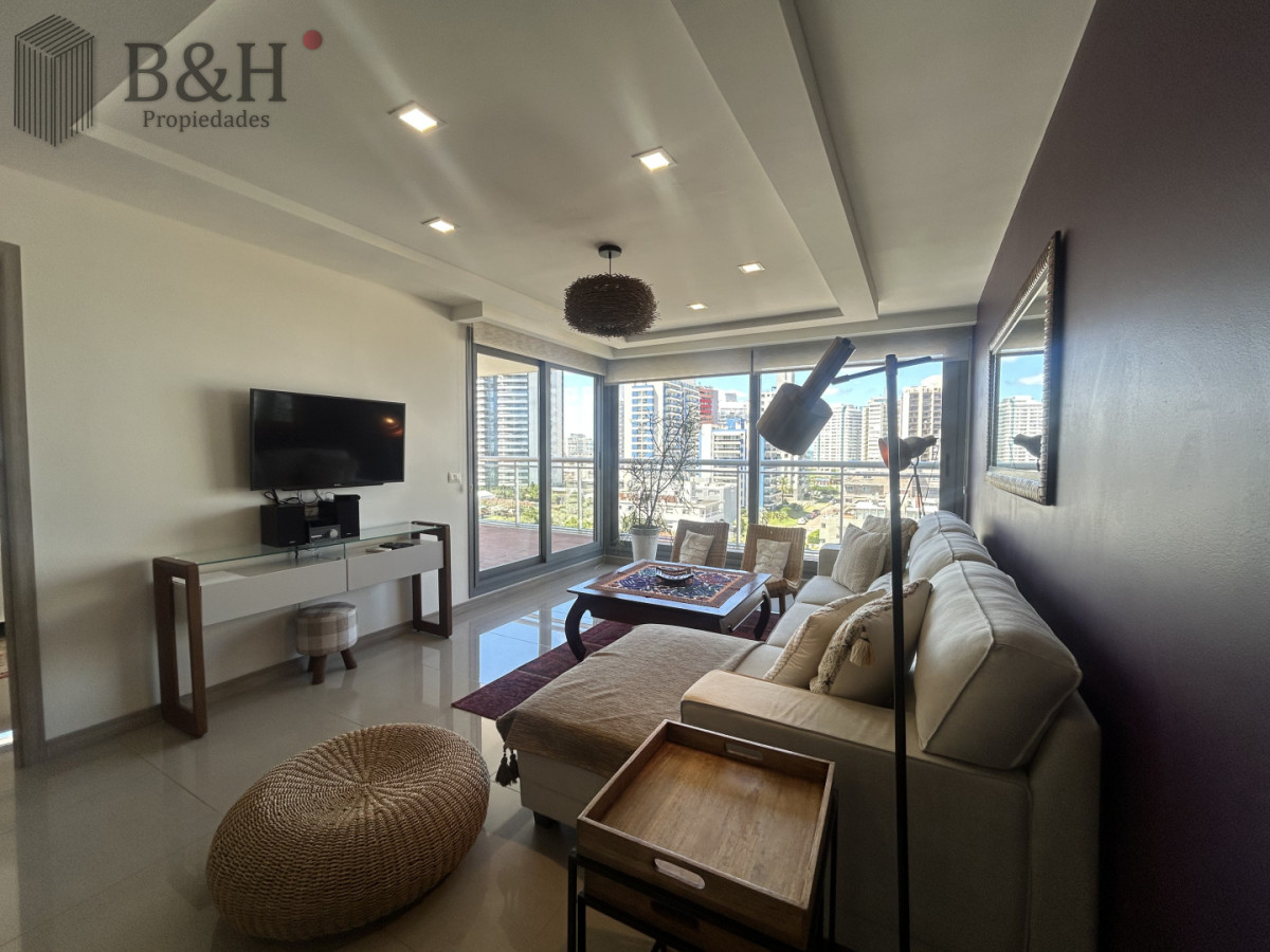 Apartamento ID.6750 - Venta apartamento de 2 dormitorios, 3 baños y doble garage en brava.
