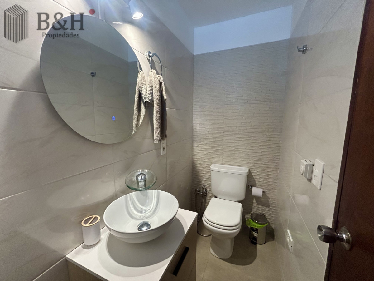 Casa ID.7309 - Venta casa en Cantegril con 4 dormitorios y 3 baños en Cantegril 